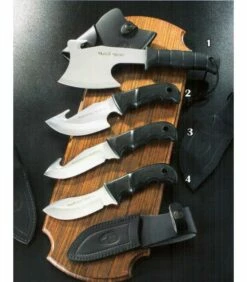 Muela Ax and knives HG-Grizzly-Bison-Sioux